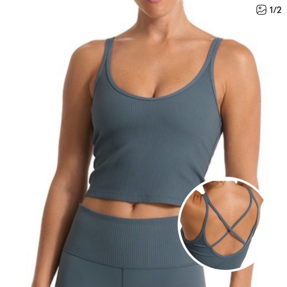 Vuori Ribbed Sports Top in Slate/gray